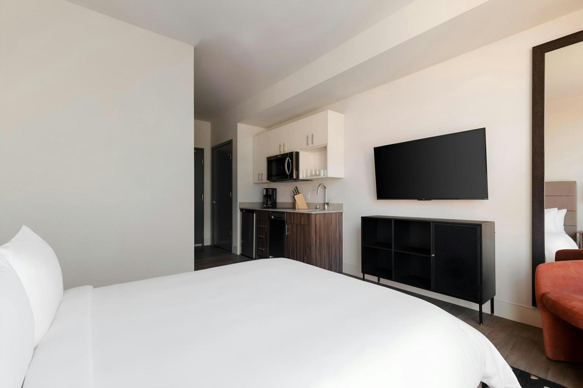 Sonder By Marriott Bonvoy Pivot Capitol Hill Hotel 3*
